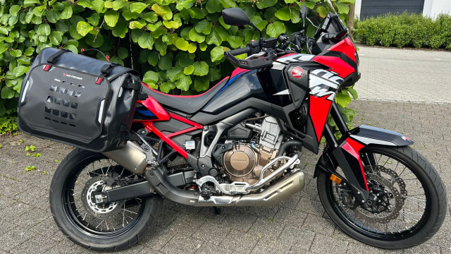 HONDA CRF 1100 L Africa Twin Grand Prix Red Enduro Used