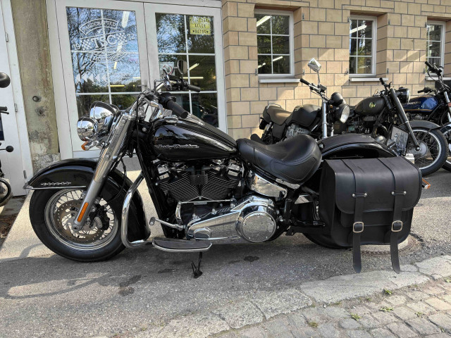 HARLEY-DAVIDSON FLDE 1745 Softail Deluxe 107 Custom Occasion