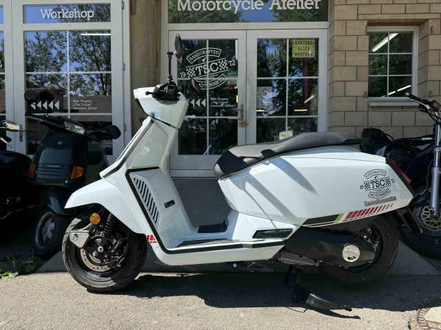 LAMBRETTA X125 Scooter Demo vehicle