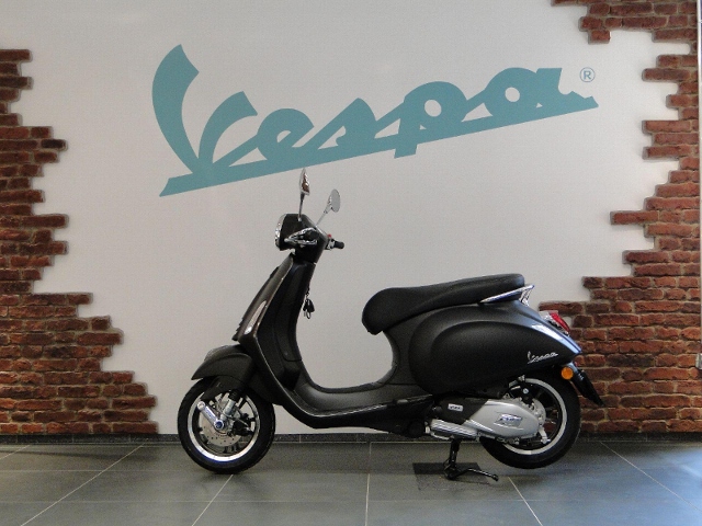 PIAGGIO Vespa Primavera 125 Scooter Moto nuova