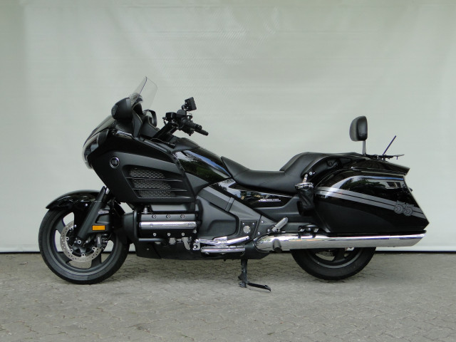 HONDA GL 1800 Gold Wing F6B Touring Usato