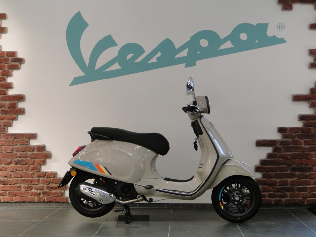 PIAGGIO Vespa Primavera 125 S Roller Neufahrzeug