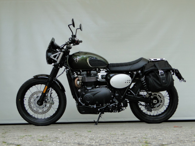 TRIUMPH Scrambler 900 Chrome Edition Retro Occasion