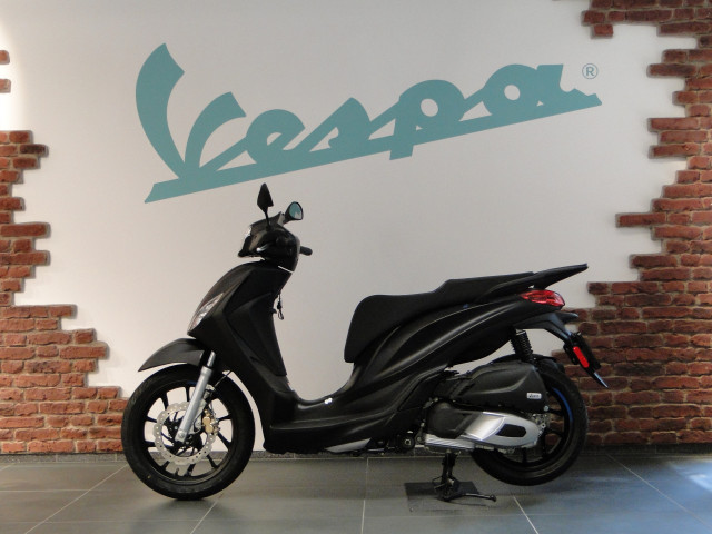 PIAGGIO Medley 200 Sport Roller Neufahrzeug