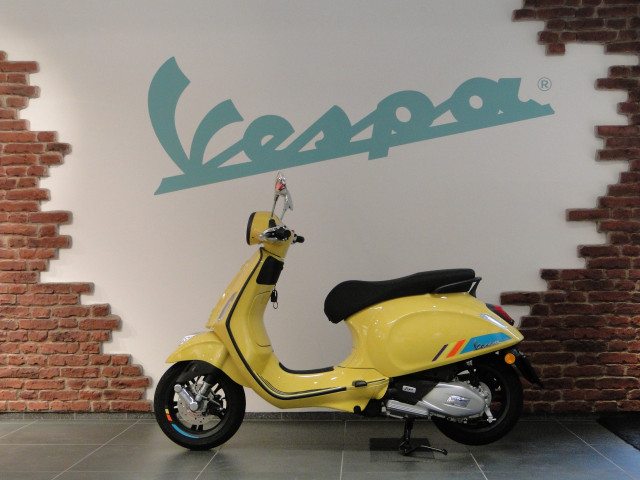 PIAGGIO Vespa Primavera 125 S Roller Vorführfahrzeug