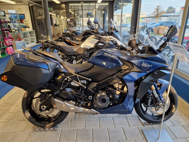 SUZUKI GSX-S 1000 GT Travel Touring Demo vehicle