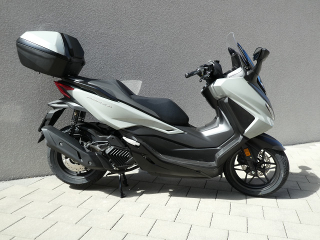 HONDA NSS 125 Forza Roller Neufahrzeug