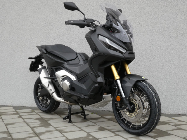 HONDA X-ADV 750 Scooter New vehicle