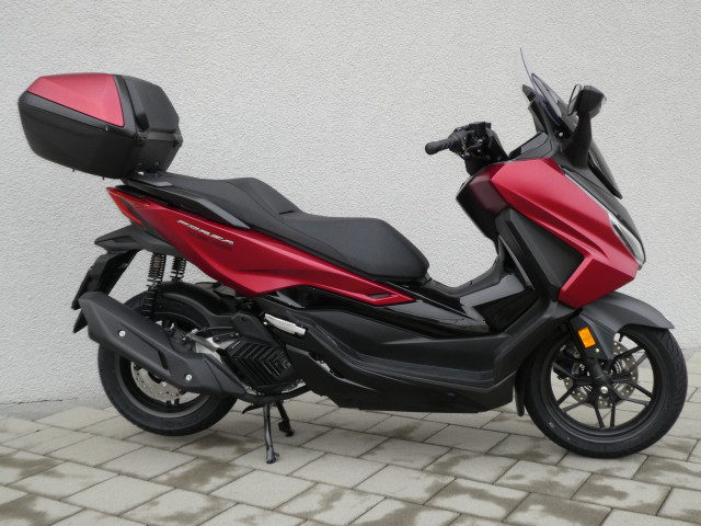 HONDA NSS 125 Forza Roller Neufahrzeug