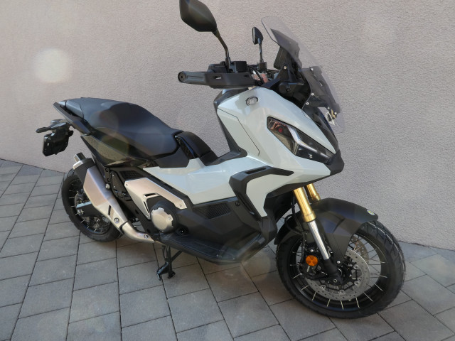 HONDA X-ADV 750 Scooter Moto neuve