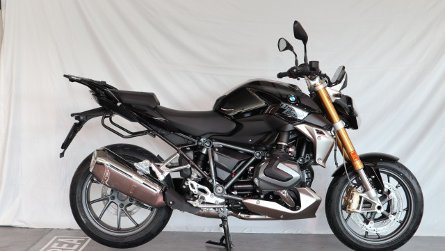 BMW R 1250 R Triple Black Naked Neufahrzeug