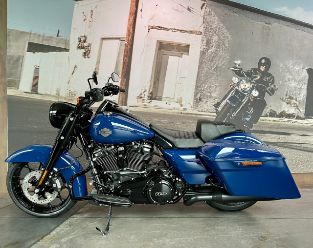 Road king deals touring