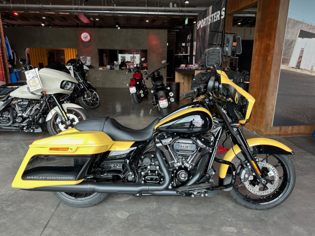 HARLEY-DAVIDSON FLHXS 1868 Street Glide Special 114 Touring Demo vehicle