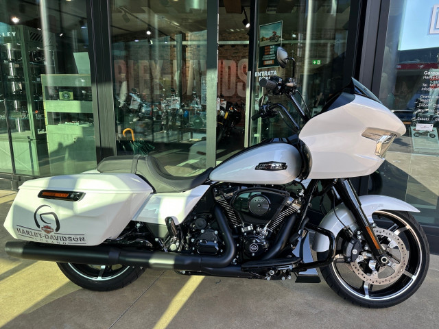 HARLEY-DAVIDSON FLTRX 1923 Road Glide 117 Touring Vorführfahrzeug