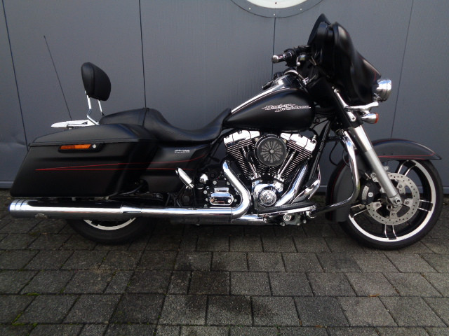 HARLEY-DAVIDSON FLHXS 1690 Street Glide Special Touring Occasion