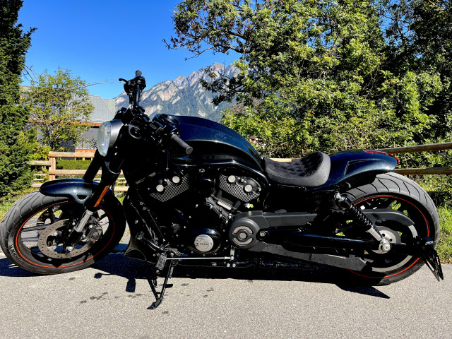 HARLEY-DAVIDSON VRSCDX 1250 V-Rod Night Rod Special Custom Occasion