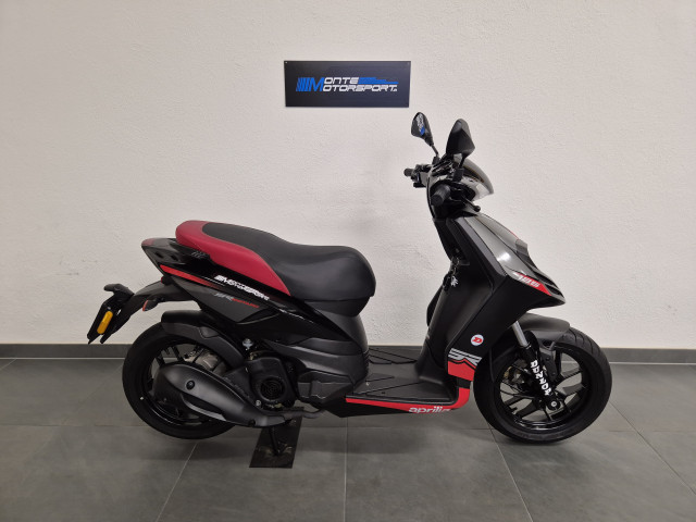 APRILIA SR 125 Motard Scooter Occasion