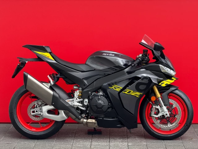 APRILIA RSV4 1100 Sport Moto nuova