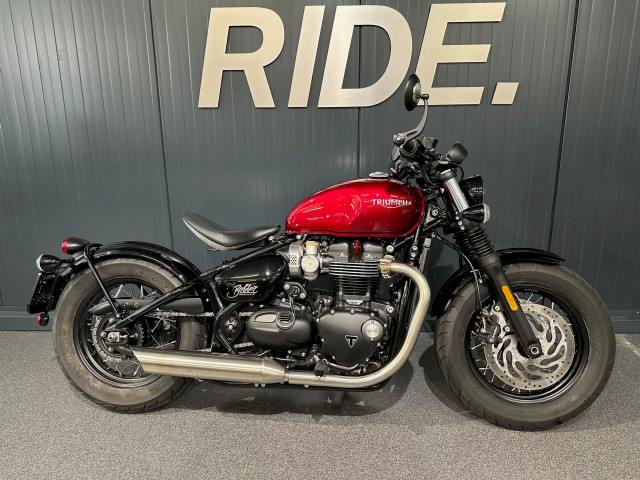 TRIUMPH Bonneville Bobber 1200 Retro Used