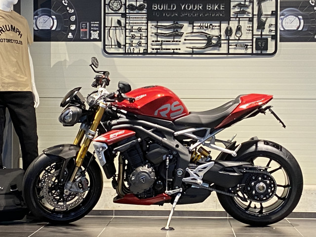 TRIUMPH Speed Triple 1200 RS Naked Moto neuve