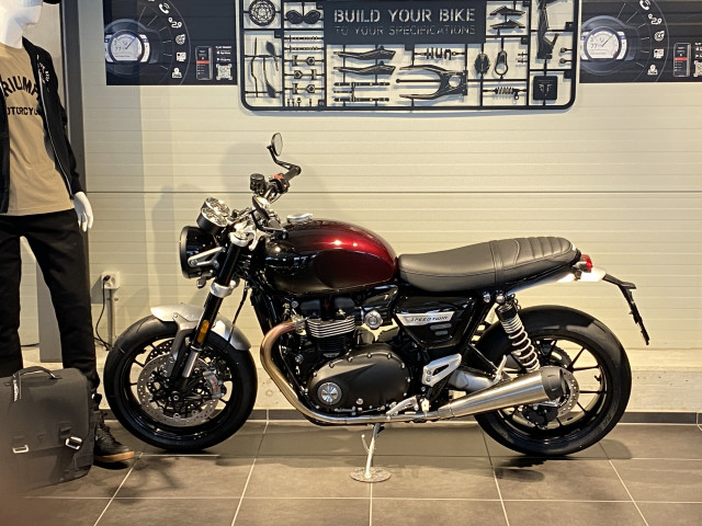 TRIUMPH Speed Twin 1200 Stealth Edition Retro Moto nuova