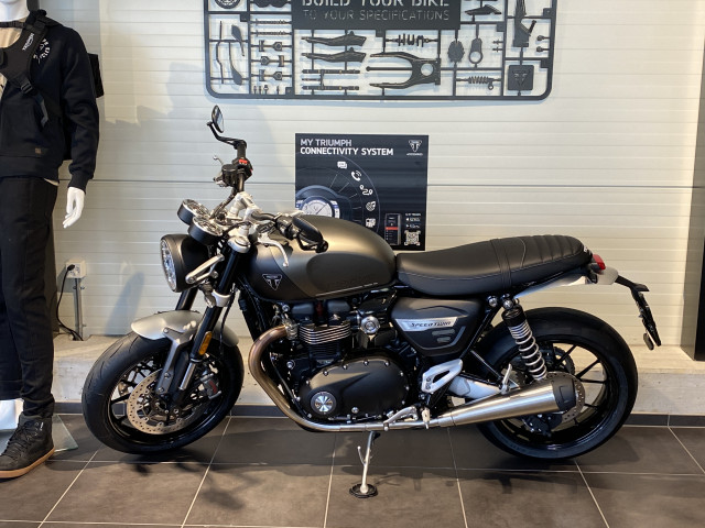 TRIUMPH Speed Twin 1200 Retro Neufahrzeug