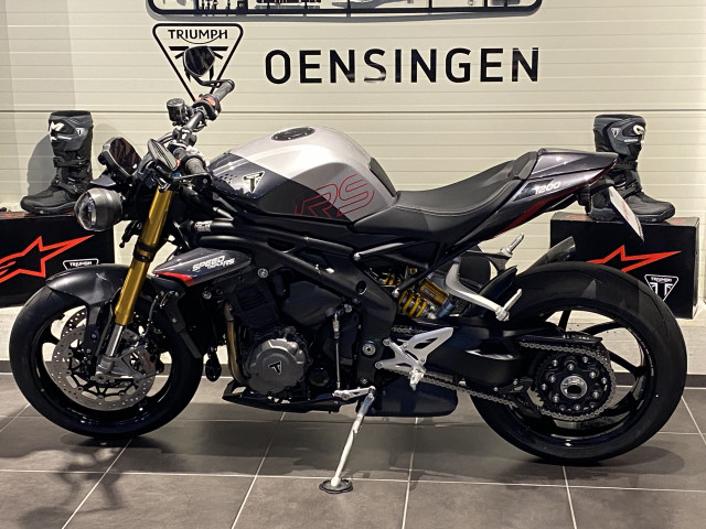 TRIUMPH Speed Triple 1200 RS Naked Neufahrzeug