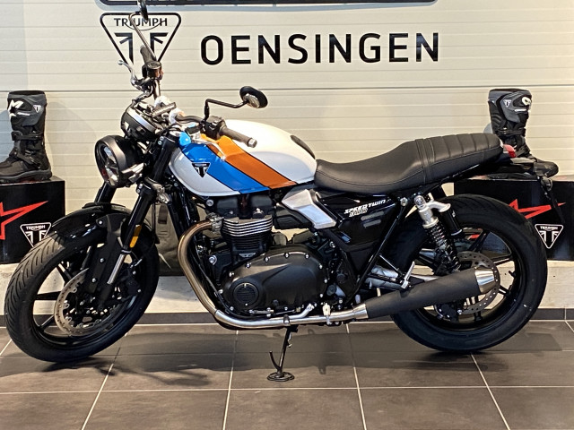 TRIUMPH Speed Twin 900 Retro Neufahrzeug