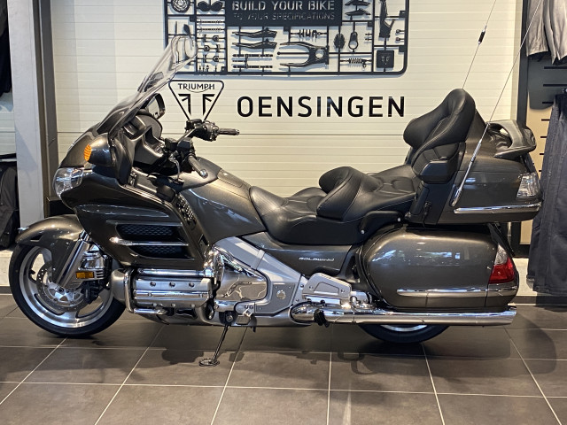 HONDA GL 1800 Gold Wing Touring Occasion