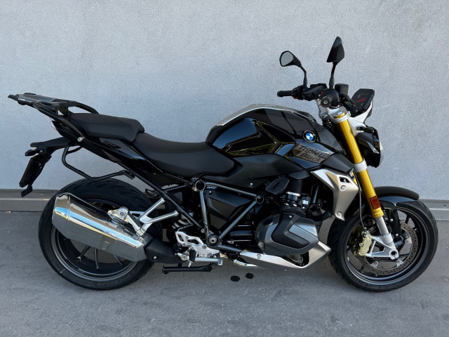 BMW R 1250 R Triple Black Naked Demo vehicle