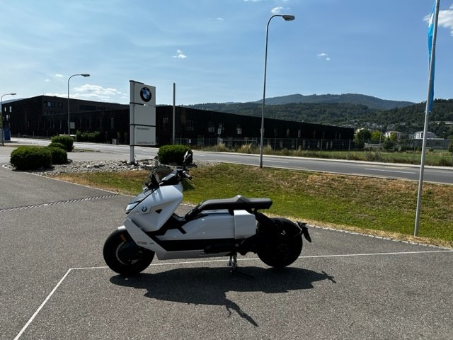 BMW CE 04 Scooter Moto nuova