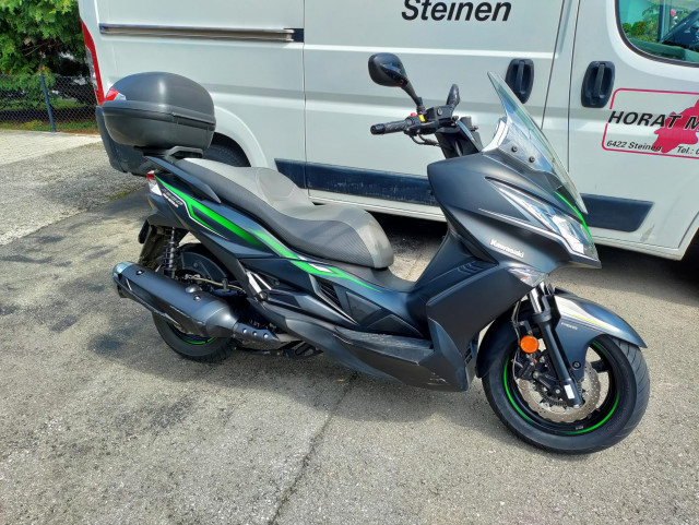 KAWASAKI J 300 SE Roller Occasion