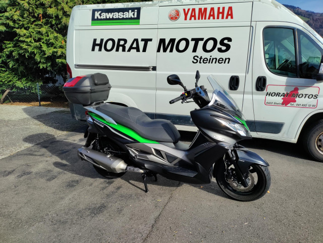 KAWASAKI J 300 SE Roller Occasion