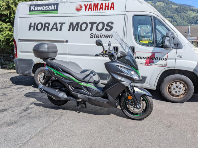 KAWASAKI J 300 SE Roller Occasion KAWASAKI J 300 SE Roller Occasion