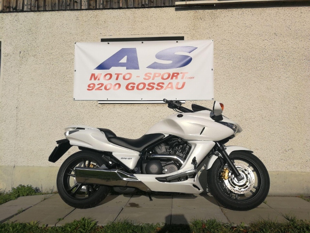 HONDA NSA 700 A DN-01 Touring Occasion