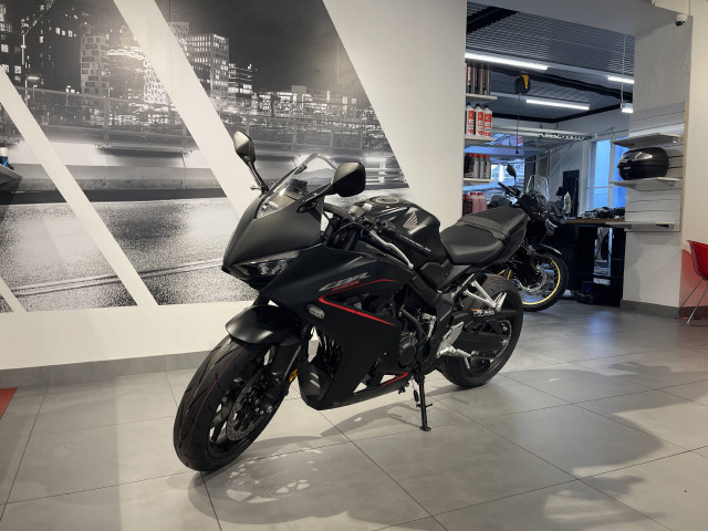 HONDA CBR 650 R E-Clutch Sport Neufahrzeug