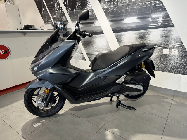 HONDA PCX 125 DX Roller Neufahrzeug