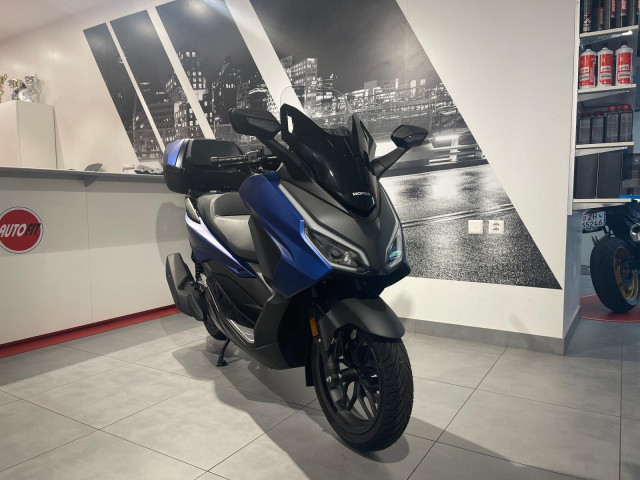 HONDA NSS 125 Forza Roller Neufahrzeug