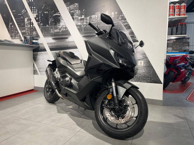 HONDA NSS 750 Forza Roller Neufahrzeug