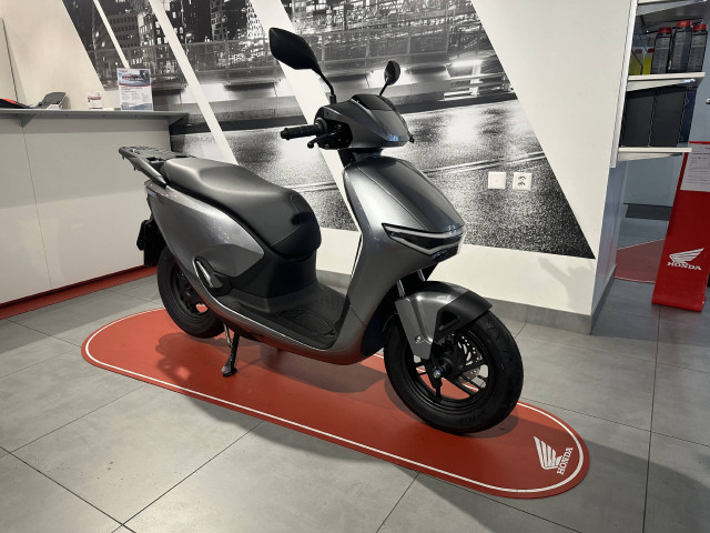 HONDA CUV e Roller Neufahrzeug