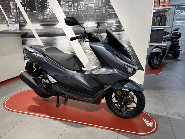 HONDA PCX 125 DX Roller Neufahrzeug