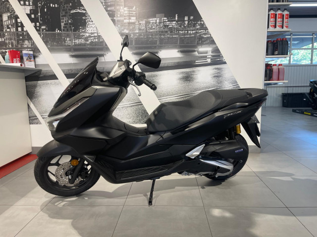 HONDA PCX 125 DX Roller Neufahrzeug