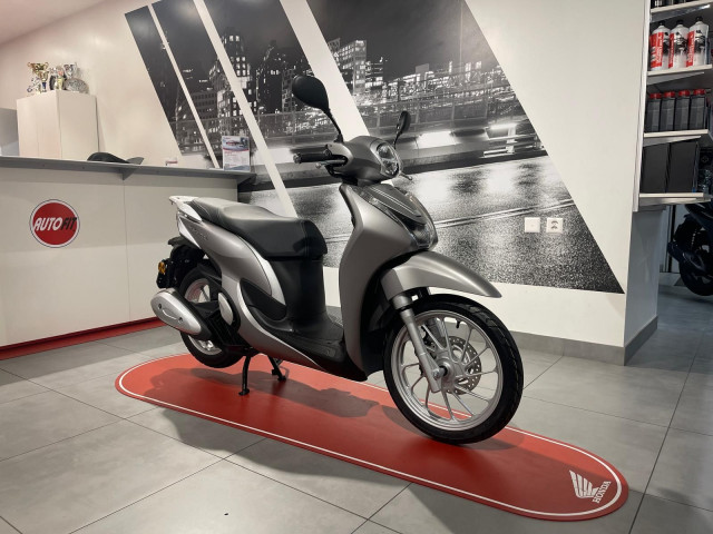 HONDA SH 125 Mode Roller Neufahrzeug