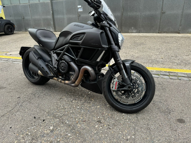 DUCATI Diavel 1200 Carbon Naked Occasion