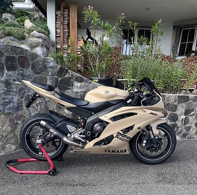 YAMAHA R6 Sport Usato