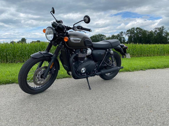 TRIUMPH Bonneville T100 Black Retro Occasion