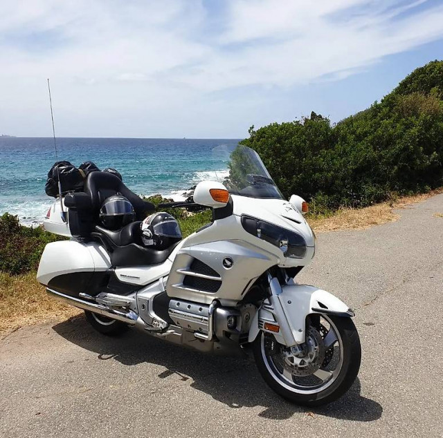 HONDA GL 1800 Gold Wing Deluxe Touring Occasion