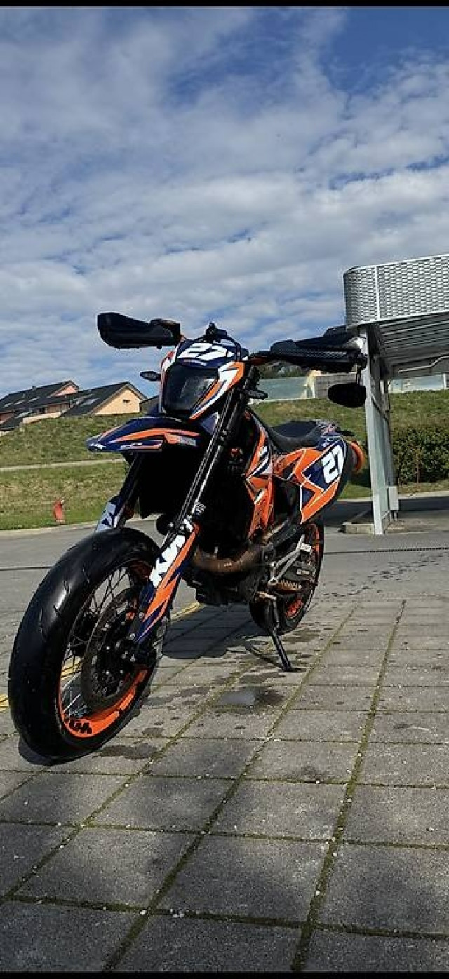 KTM 690 SMC R Supermoto Supermoto Used