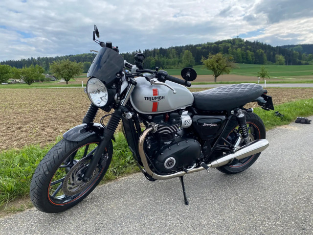 TRIUMPH Street Twin 900 Retro Occasion