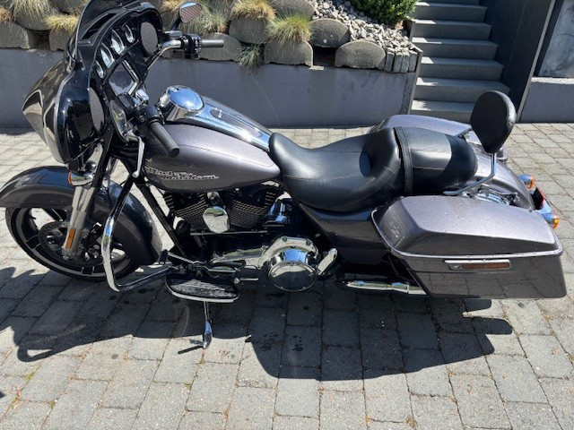 HARLEY-DAVIDSON FLHXS 1690 Street Glide Special Touring Occasion